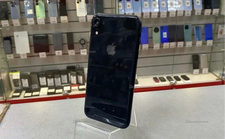 Apple iPhone XR 3/64 ГБ