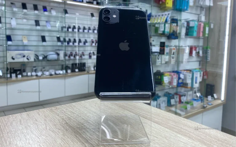 Apple iPhone 11 4/64 ГБ