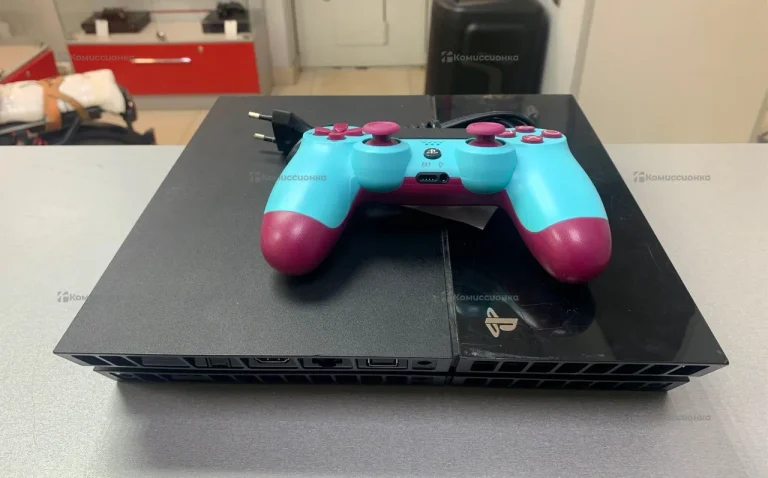 Приставка Sony Playstation 4 Fat 500gb