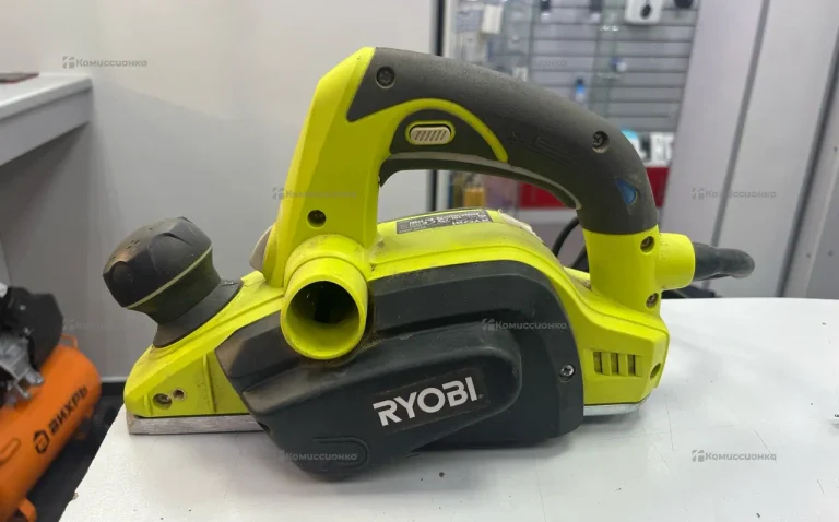 Электрорубанок Ryobi EPN6082CHG