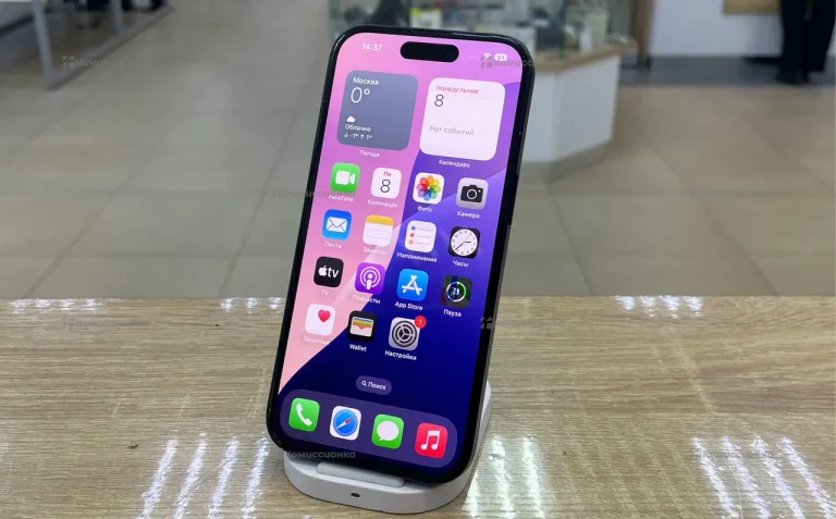 Apple iPhone 15 6/128 ГБ