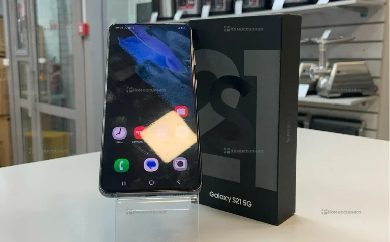 Samsung Galaxy S21 8/128 ГБ