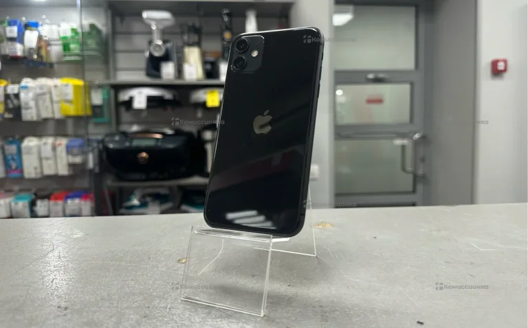 Apple iPhone 11 4/128 ГБ