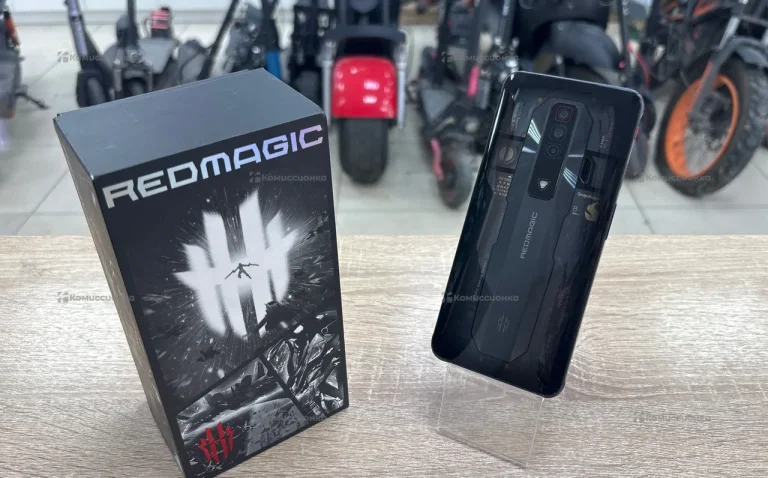 ZTE nubia RedMagic 7 18/256 ГБ