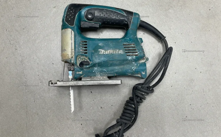 Электролобзик makita 4329