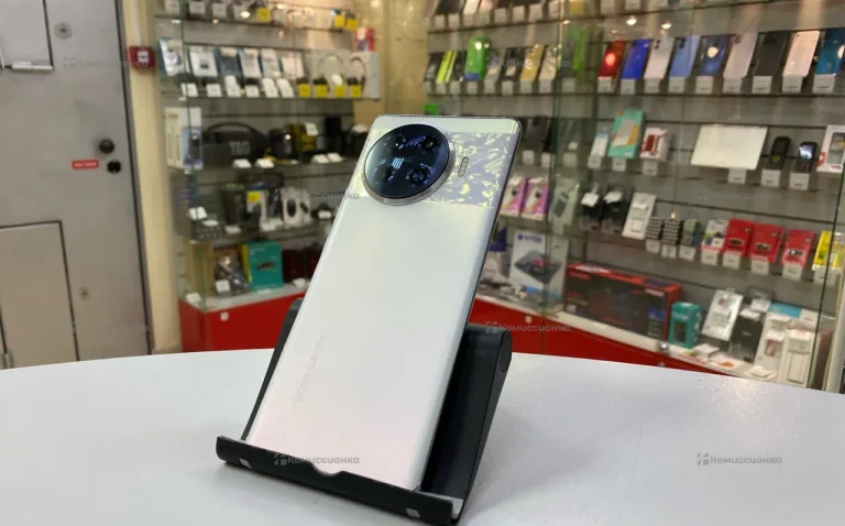 Tecno Spark 20 Pro+ 8/256 ГБ