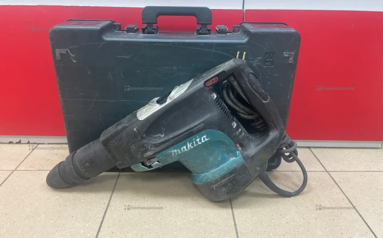 Перфоратор makita HR5201C