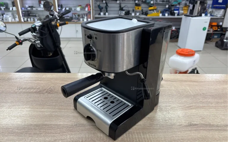 Комашина Vitek