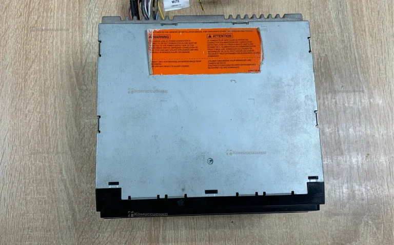 Автомагнитола  pioneer avh-p3300bt