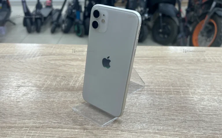 Apple iPhone 11 4/64 ГБ