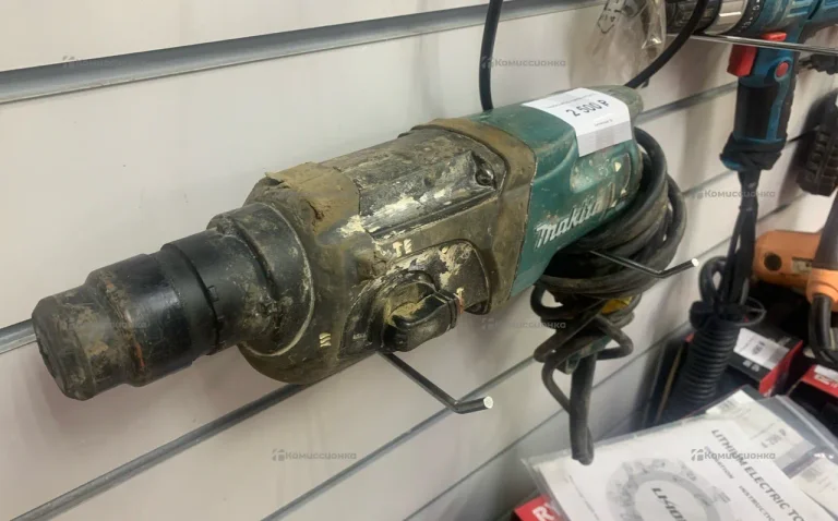 Перфоратор makita HR2470