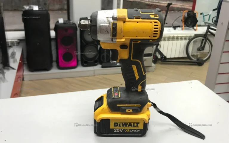 Гайковерт dewalt DCF880