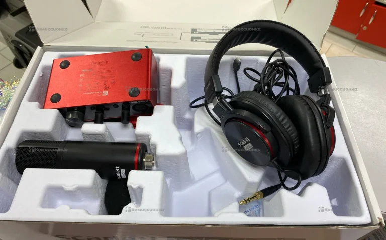 Комплект для звукозаписи Focusrite Scarlett solo
