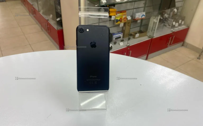 Apple iPhone 7 2/32 ГБ