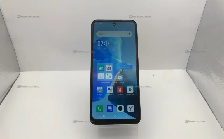 Infinix Hot 30 Play 8/128 ГБ