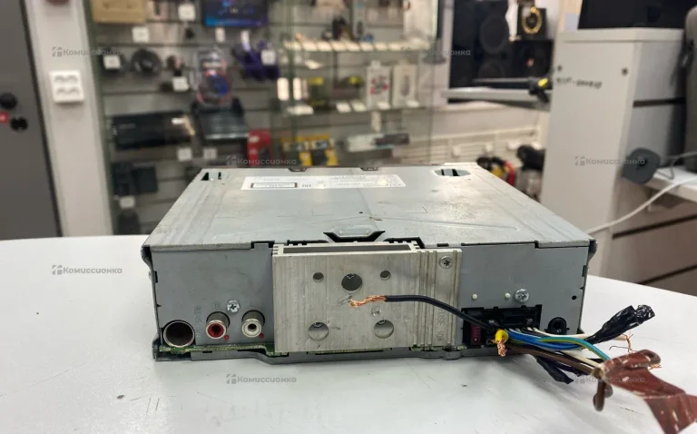 Автомагнитола  Kenwood KDC-BT35U