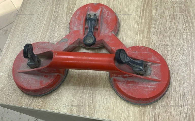 Стеклодомкрат