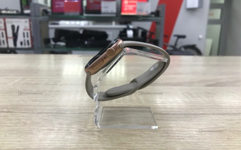 Часы  Apple Watch SE 40mm