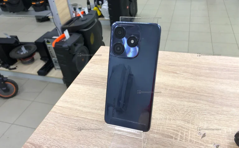 Tecno Spark 10C 4/64 ГБ