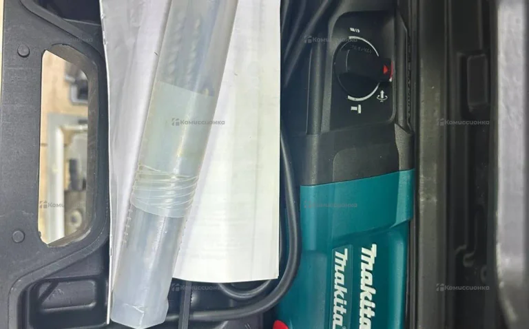 Перфоратор makita