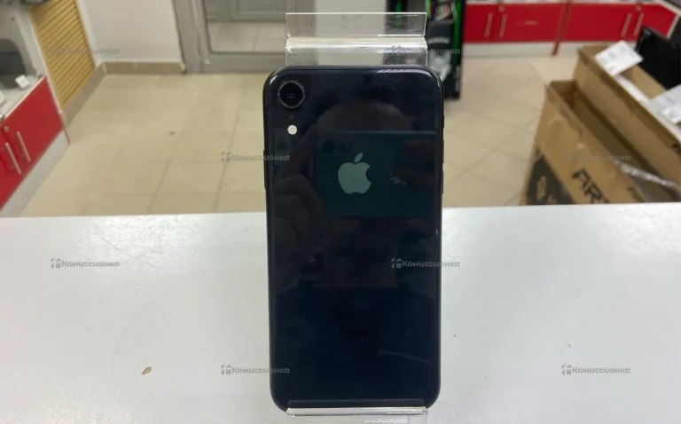 Apple iPhone XR 3/64 ГБ
