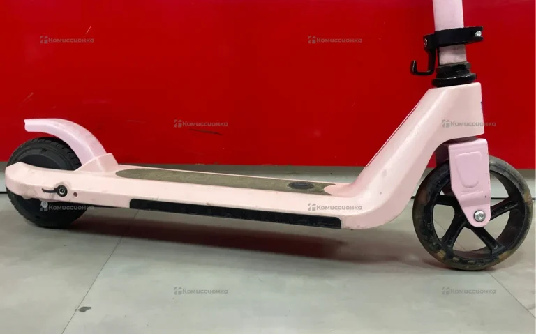 Детский электрический самокат