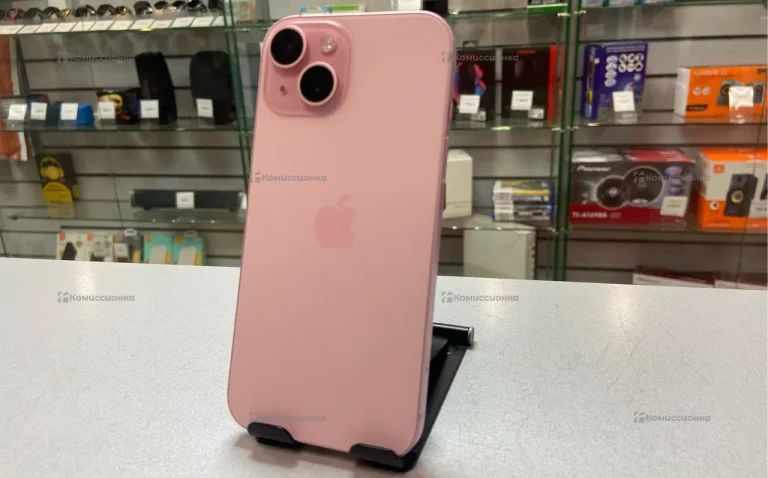 Apple iPhone 15 6/128 ГБ