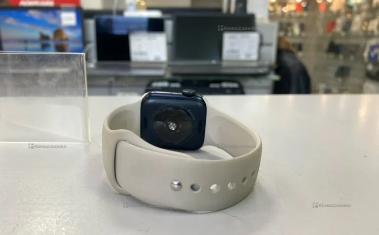 Часы  apple watch se nike 40mm