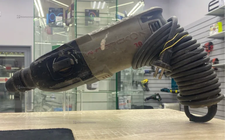 Перфоратор Интерскол П-30/900ЭР