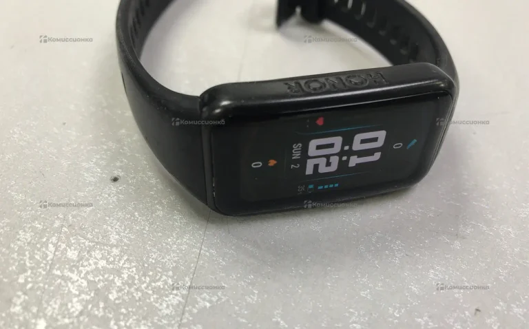 Часы Honor band 5