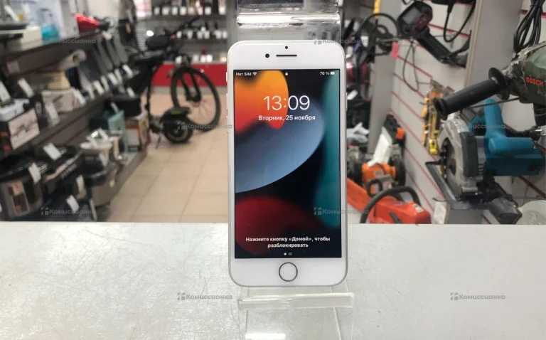 Apple iPhone 8 2/32 ГБ
