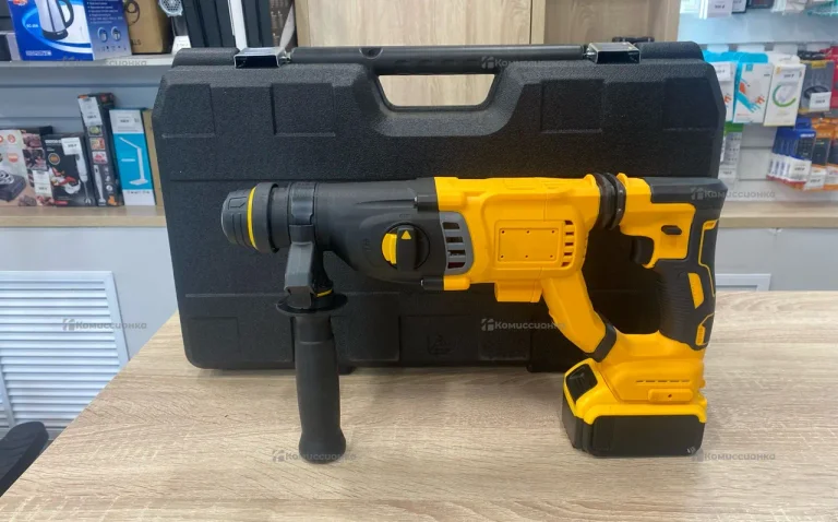 перфоратор Dewalt АКБ