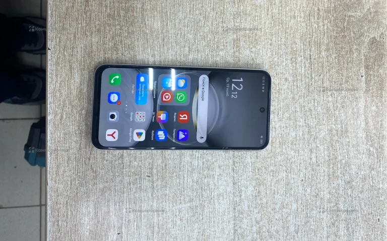 Tecno Spark 30C 4/128 ГБ