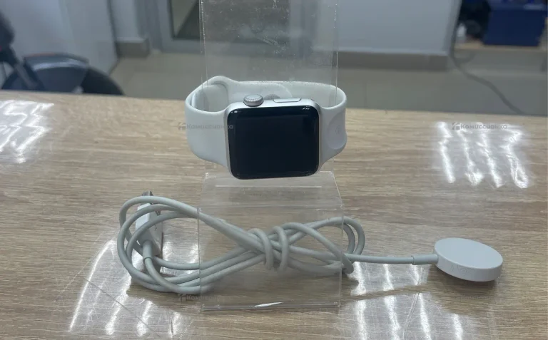 Часы Apple Watch 3 38mm