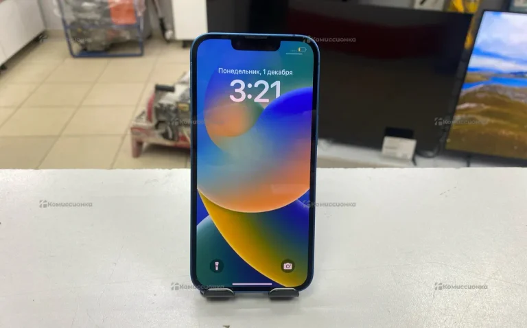 Apple iPhone 13 4/128 ГБ