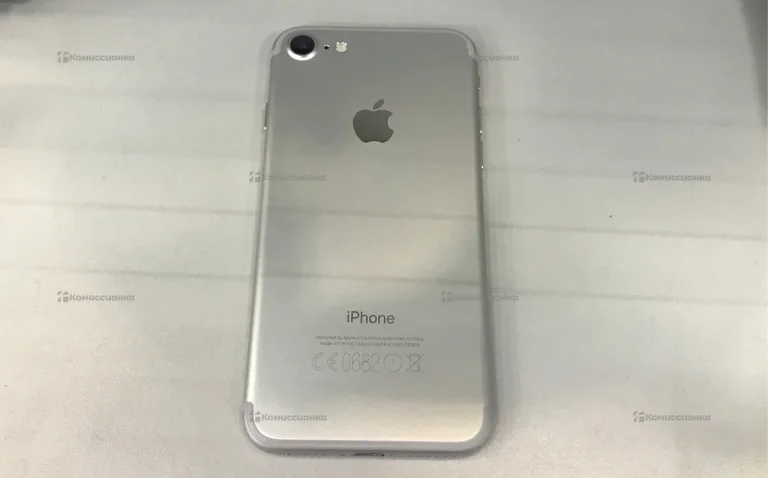 Apple iPhone 7 2/32 ГБ