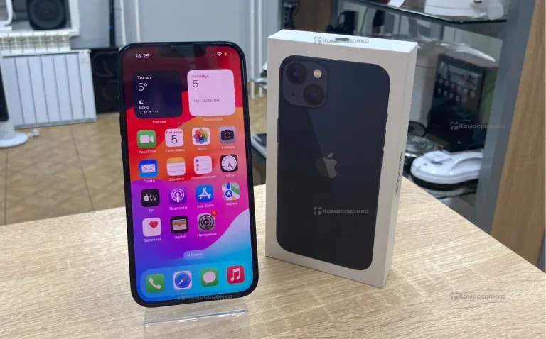 Apple iPhone 13 4/128 ГБ