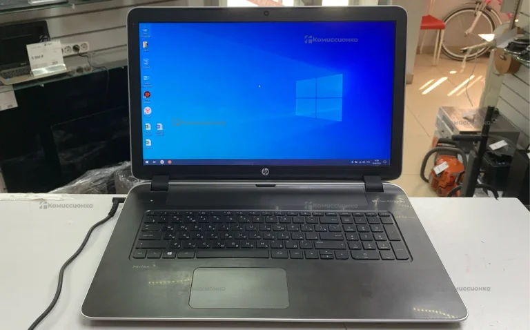 Ноутбук  HP 17-F000