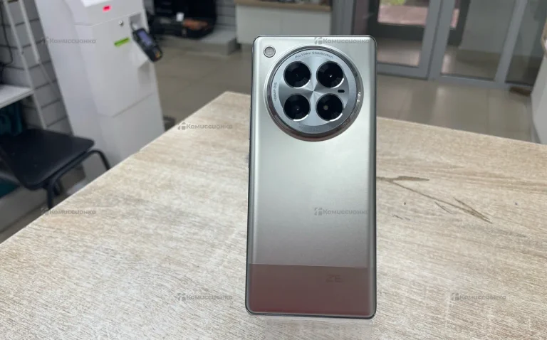 Infinix Zero 40 12/256