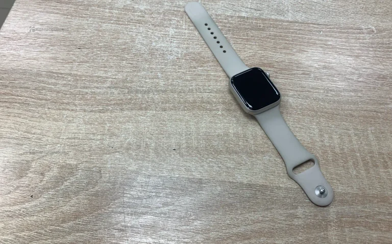Часы  Apple Watch series 7
