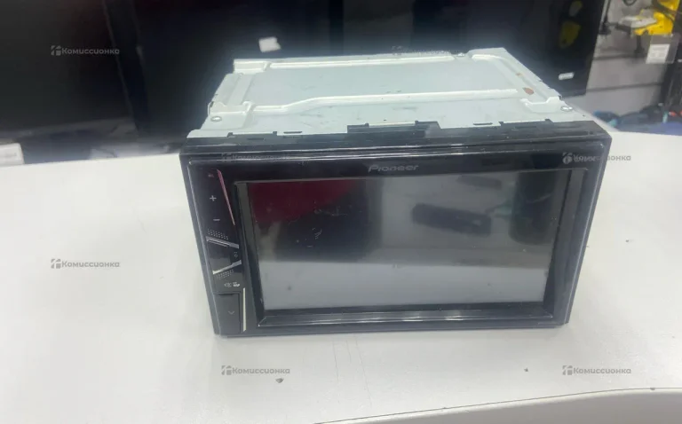 Автомагнитола  Pioner much-210bt