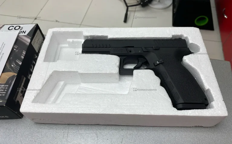 Страйкбольный пистолет KJ Works KP13