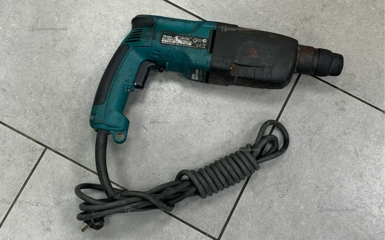 Перфоратор Makita 2470HR