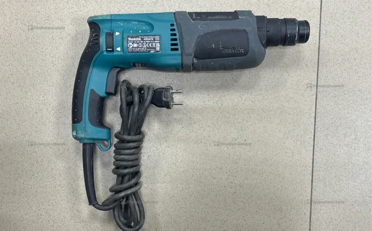 Перфоратор Makita HR2470