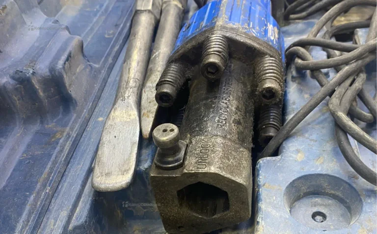 Отбойный молоток ЗУБР ЗМ-35-1600 ВК