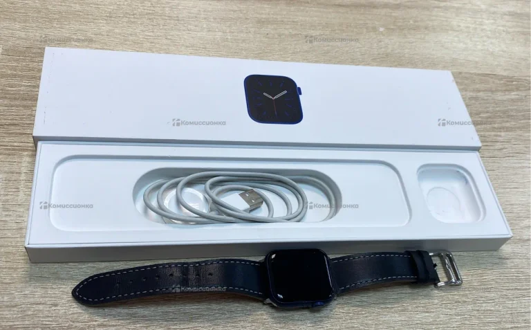 Часы Apple Watch Series 6 40mm