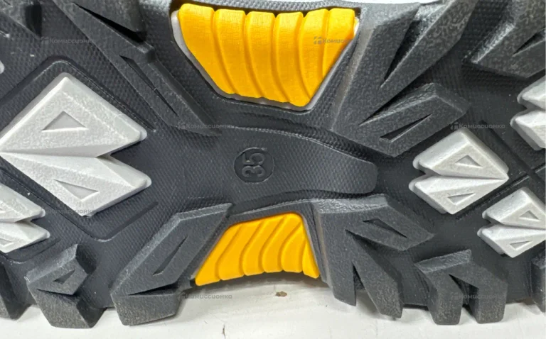 Детская обувь 35р