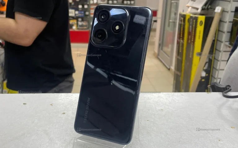 Tecno Spark 10C 4/64 ГБ