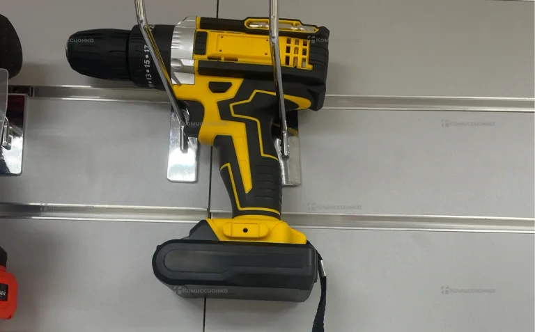 Шуруповерт Noname