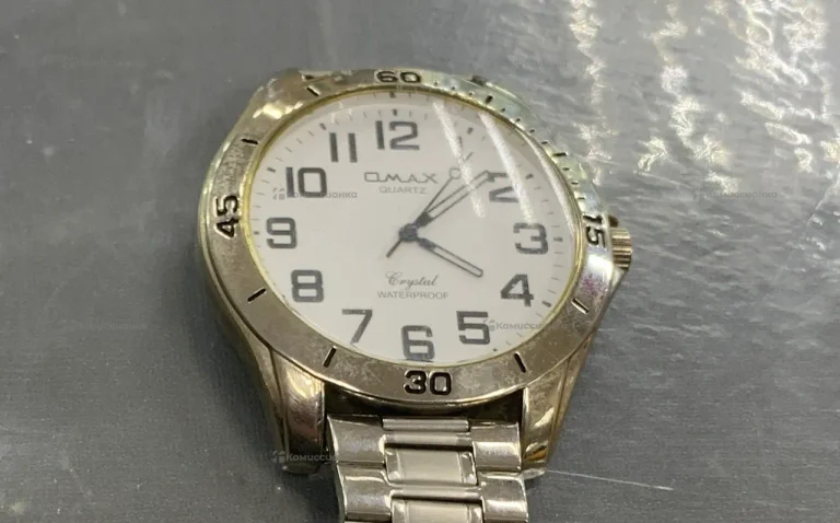 Часы  omax